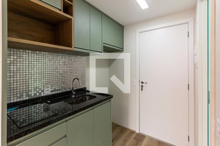 Cozinha de kitnet/studio para alugar com 1 quarto, 23m² em República, São Paulo