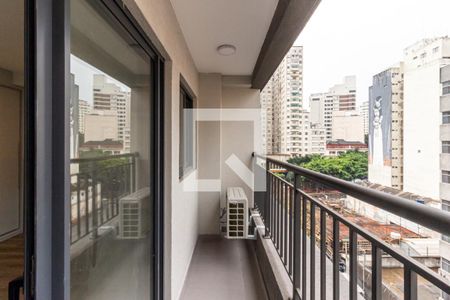 Varanda de kitnet/studio para alugar com 1 quarto, 23m² em República, São Paulo