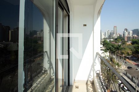 Varanda de apartamento à venda com 2 quartos, 145m² em Vila Olímpia, São Paulo