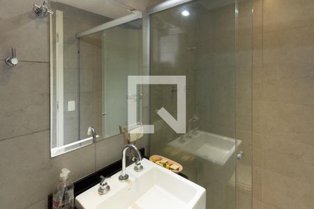 Banheiro de apartamento à venda com 2 quartos, 145m² em Vila Olímpia, São Paulo