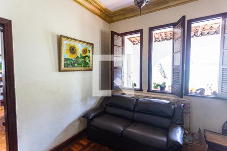 Sala 1 de casa à venda com 5 quartos, 300m² em Santo Antônio, Belo Horizonte