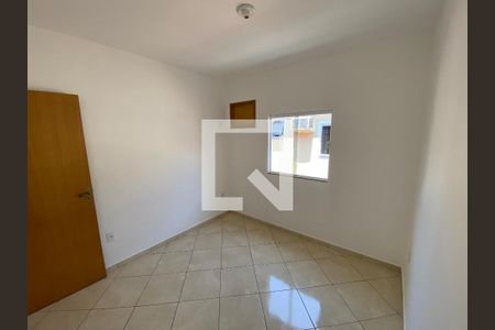 Quarto  1 de casa para alugar com 2 quartos, 50m² em Pilares, Rio de Janeiro