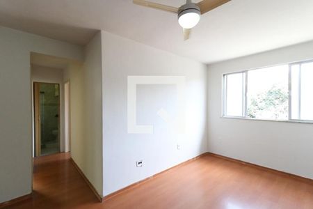 Sala de apartamento à venda com 2 quartos, 55m² em Cavalcanti, Rio de Janeiro