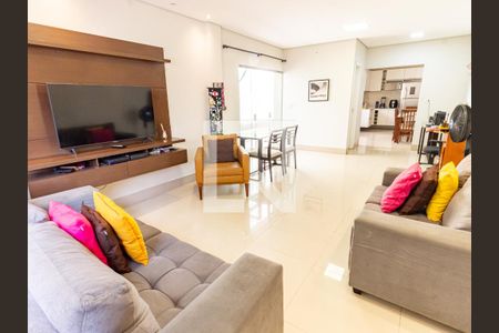 Sala de casa à venda com 2 quartos, 120m² em Vila Bertioga, São Paulo