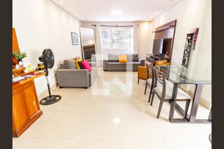 Sala de casa à venda com 2 quartos, 120m² em Vila Bertioga, São Paulo