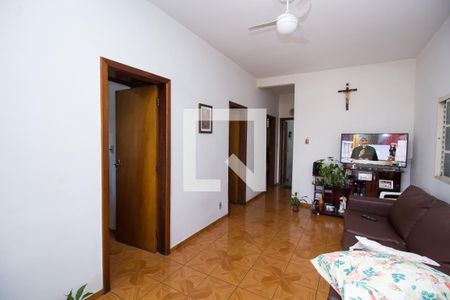 Sala  de casa à venda com 4 quartos, 200m² em Aparecida, Belo Horizonte