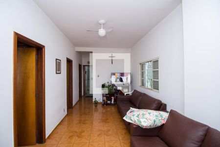 Sala  de casa à venda com 4 quartos, 200m² em Aparecida, Belo Horizonte