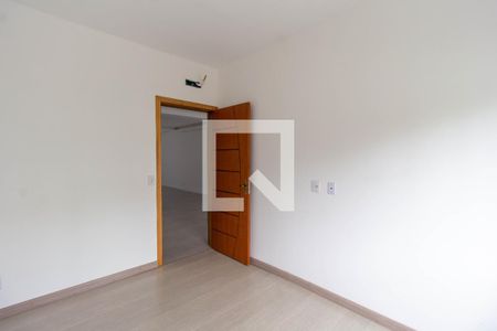 Quarto 1 de casa para alugar com 3 quartos, 75m² em Dom Feliciano, Gravataí