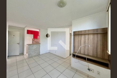 Sala de apartamento para alugar com 3 quartos, 50m² em Vargem Pequena, Rio de Janeiro