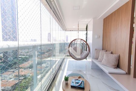 Varanda de apartamento à venda com 3 quartos, 154m² em Vila Regente Feijó, São Paulo