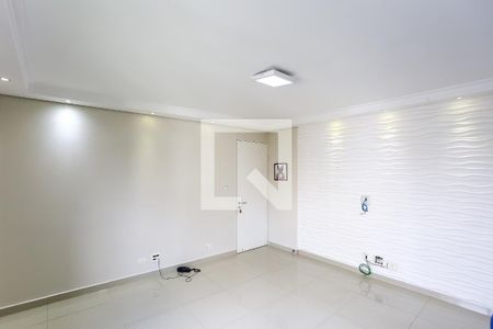 Sala  de apartamento para alugar com 3 quartos, 72m² em Vila Suzana, São Paulo