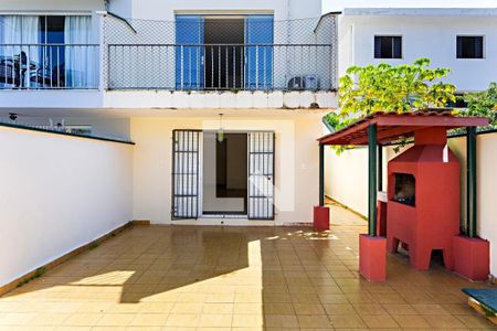 Casa à venda com 3 quartos, 239m² em Alto de Pinheiros, São Paulo