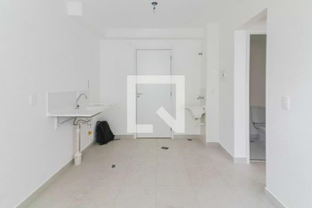 Sala / Cozinha / Lavanderia de apartamento para alugar com 2 quartos, 32m² em Jardim Celeste, São Paulo