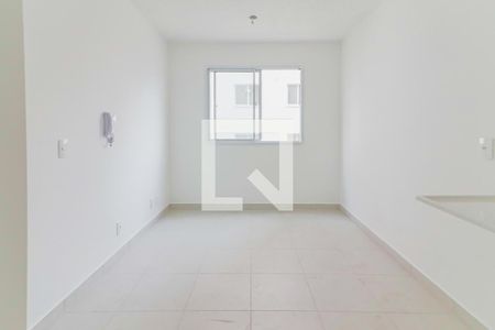 Sala / Cozinha / Lavanderia de apartamento para alugar com 2 quartos, 32m² em Jardim Celeste, São Paulo