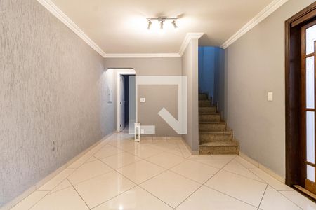 Casa à venda com 125m², 3 quartos e 2 vagasSala