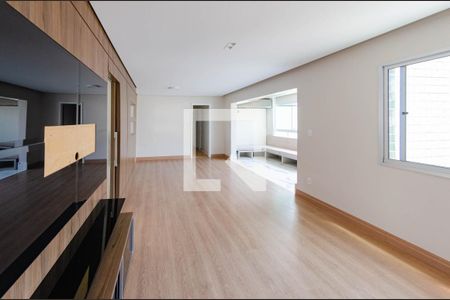 Apartamento para alugar com 117m², 4 quartos e 3 vagasSala