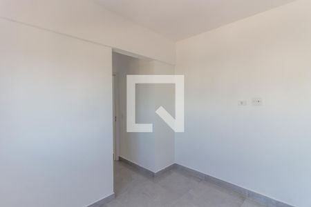 Quarto 2 de apartamento para alugar com 2 quartos, 39m² em Itaquera, São Paulo