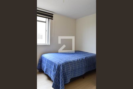 Quarto 1 de apartamento para alugar com 2 quartos, 46m² em Ganchinho, Curitiba