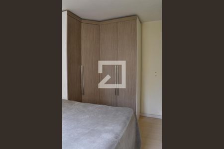 Quarto 2 de apartamento para alugar com 2 quartos, 46m² em Ganchinho, Curitiba