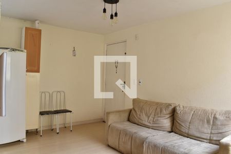 Sala de apartamento para alugar com 2 quartos, 46m² em Ganchinho, Curitiba