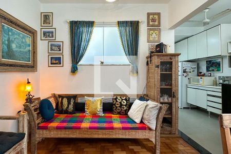 Sala de apartamento à venda com 2 quartos, 70m² em Copacabana, Rio de Janeiro