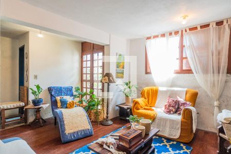 Sala de casa à venda com 3 quartos, 160m² em Partenon, Porto Alegre