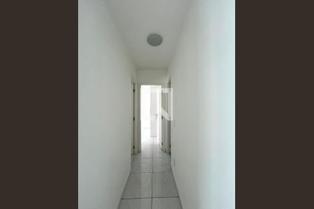 Corredor  de apartamento para alugar com 2 quartos, 75m² em Vila Guarani, São Paulo