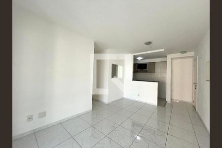 Sala de apartamento para alugar com 2 quartos, 75m² em Vila Guarani, São Paulo