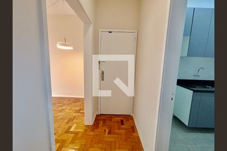 Sala de apartamento para alugar com 2 quartos, 65m² em Copacabana, Rio de Janeiro