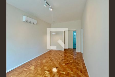 Sala de apartamento para alugar com 2 quartos, 65m² em Copacabana, Rio de Janeiro