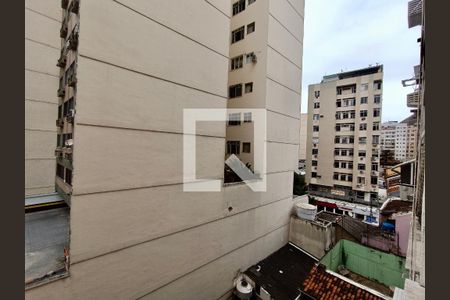 Sala vista  de apartamento para alugar com 2 quartos, 65m² em Copacabana, Rio de Janeiro