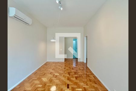 Sala de apartamento para alugar com 2 quartos, 65m² em Copacabana, Rio de Janeiro