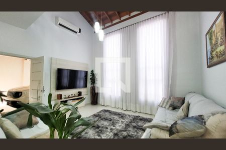 Sala de casa à venda com 3 quartos, 450m² em Cidade Universitária, Campinas