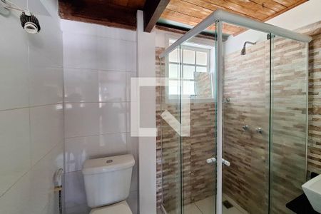 Banheiro de casa para alugar com 1 quarto, 80m² em Piratininga, Niterói