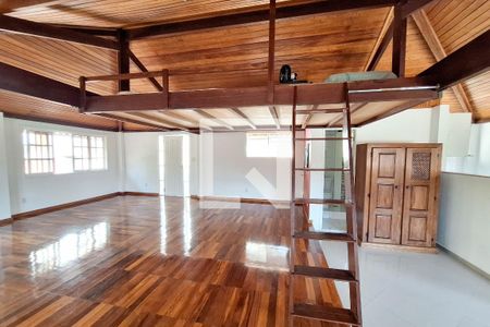 Mezanino de casa para alugar com 1 quarto, 80m² em Piratininga, Niterói