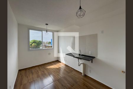 Sala e Cozinha de apartamento para alugar com 1 quarto, 24m² em Jardim América da Penha, São Paulo