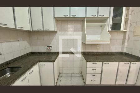 Cozinha de apartamento para alugar com 3 quartos, 84m² em Estrela Dalva, Belo Horizonte