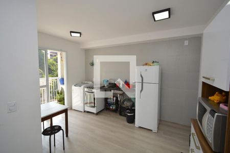 Sala/Cozinha de apartamento para alugar com 2 quartos, 38m² em Jardim Alfredo, São Paulo