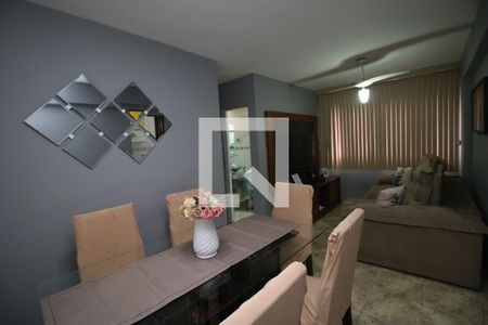 Sala de apartamento à venda com 2 quartos, 50m² em Olaria, Rio de Janeiro