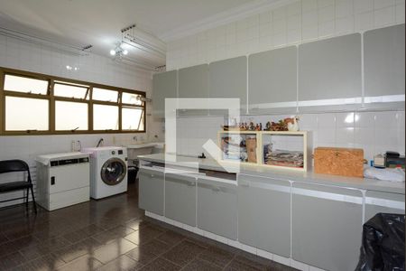 Apartamento à venda com 4 quartos, 316m² em Cambuí, Campinas