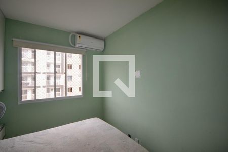 Quarto 1 de apartamento para alugar com 2 quartos, 52m² em Ouro Verde, Nova Iguaçu