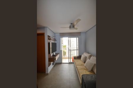 Sala de apartamento para alugar com 2 quartos, 52m² em Ouro Verde, Nova Iguaçu