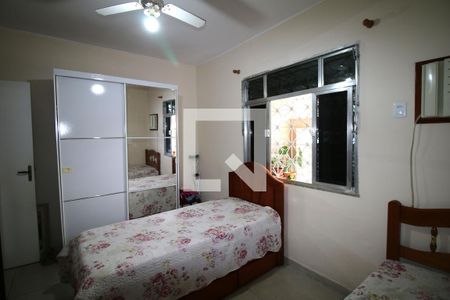 Quarto 1 de casa para alugar com 2 quartos, 180m² em Cordovil, Rio de Janeiro