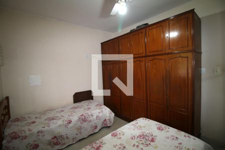 Quarto 1 de casa para alugar com 2 quartos, 180m² em Cordovil, Rio de Janeiro