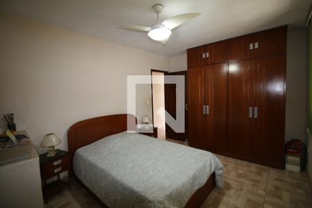 Quarto 2 de casa para alugar com 2 quartos, 180m² em Cordovil, Rio de Janeiro