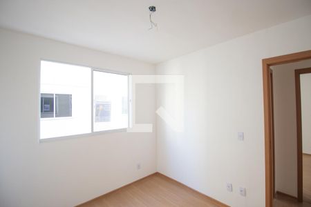 Quarto 2 de apartamento para alugar com 2 quartos, 44m² em Vila Lage, São Gonçalo