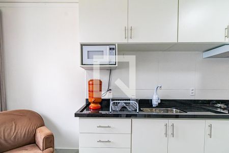 Cozinha de apartamento para alugar com 1 quarto, 24m² em Vila Butantã, São Paulo