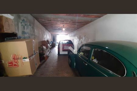 Casa à venda com 125m², 3 quartos e 4 vagas Casa à venda com 125m², 3 quartos e 4 vagasGaragem