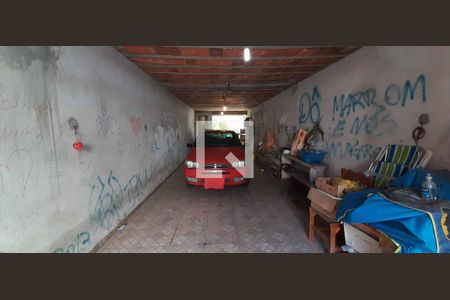 Casa à venda com 125m², 3 quartos e 4 vagas Casa à venda com 125m², 3 quartos e 4 vagasGaragem