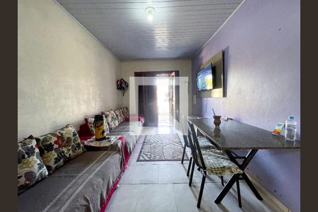 Casa à venda com 56m², 3 quartos e 1 vagaSala